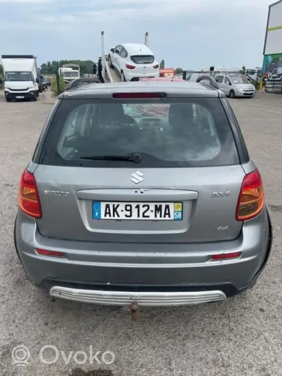 Suzuki SX4 Moottori 1100079J52