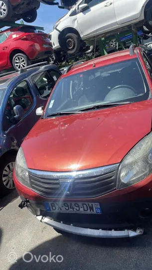 Dacia Sandero Ohjauspyörän pylvään verhoilu 