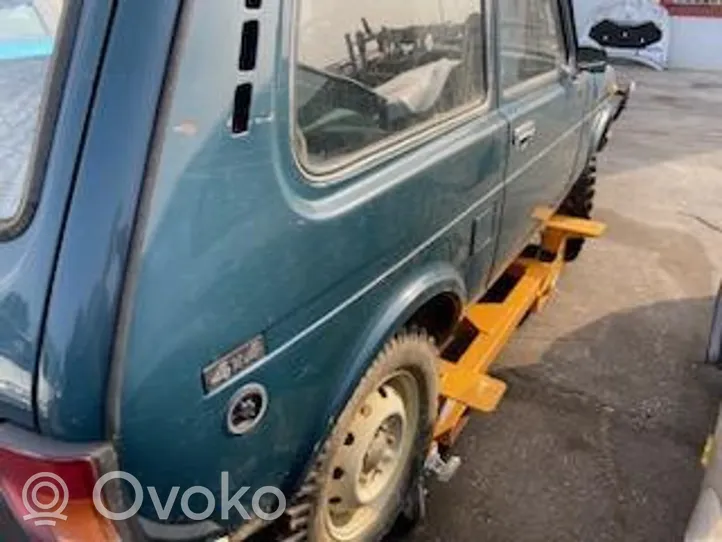 Lada Niva Ajovalon lasi 21213371101002