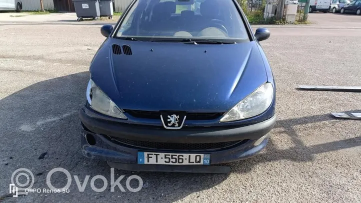 Peugeot 206 Otros repuestos del compartimento del motor 