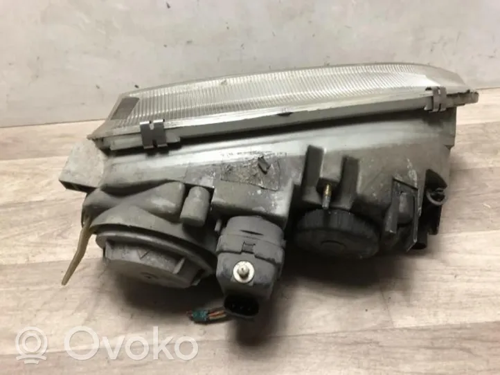 Renault Safrane Klosze lamp przednich 7701035044