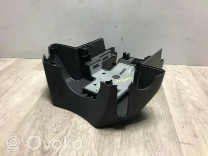 Renault Megane III Garniture de colonne de volant 484726125R