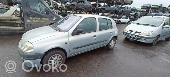 Renault Clio III Gumowa uszczelka drzwi tylnych / na karoserii 7700843121