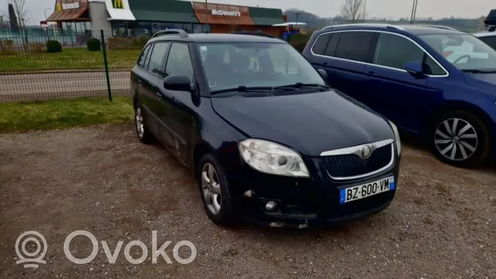 Skoda Fabia Mk2 (5J) Elementy poszycia kolumny kierowniczej 