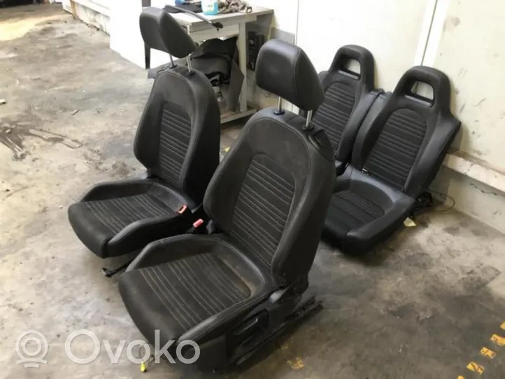 Volkswagen Scirocco Kit intérieur 1K8885405QYCB