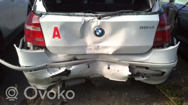 BMW 1 E81 E87 Galinio stiklo valytuvo kojelė 61629449913