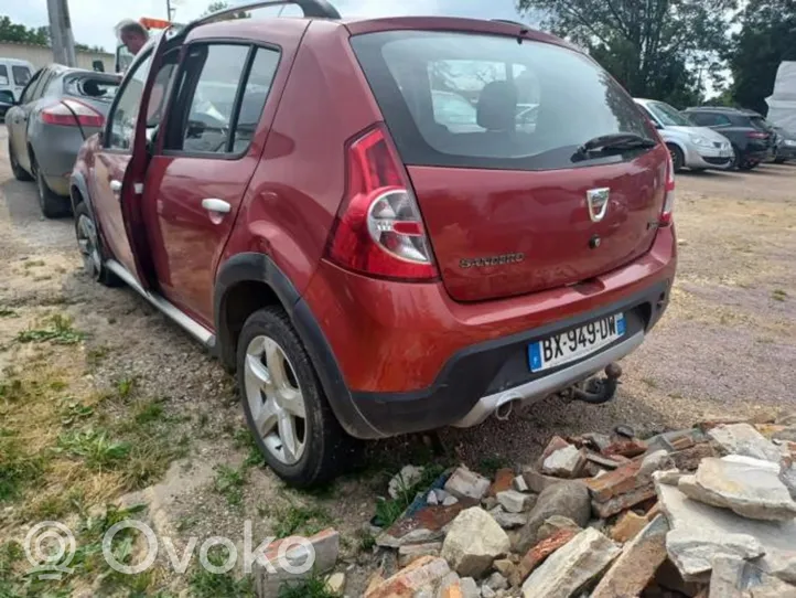 Dacia Sandero Vano motore/cofano 6001551793