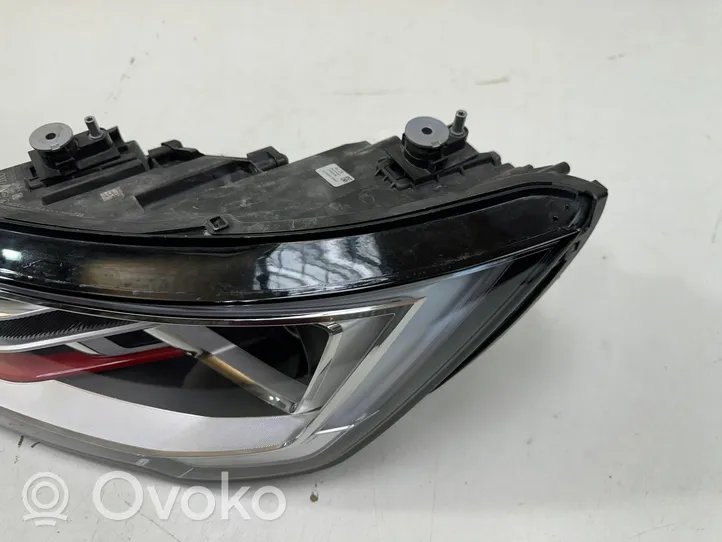 Audi A1 Lampa przednia 8XA941005B