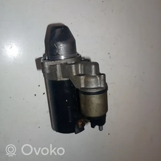 Opel Astra J Starter motor 