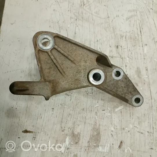 Opel Astra J Supporto di montaggio del motore 