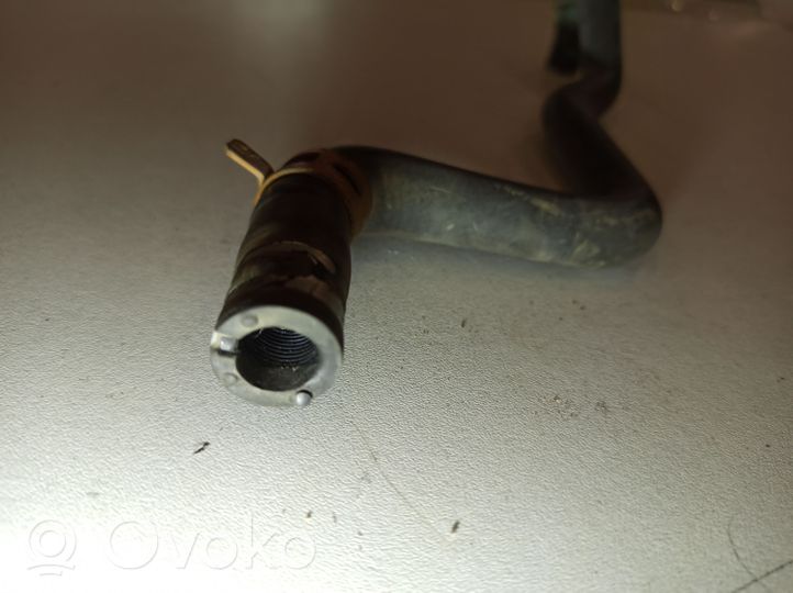 Renault Clio III Durite de refroidissement tube 