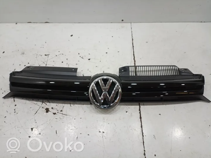 Volkswagen Golf VI Priekšējais režģis 