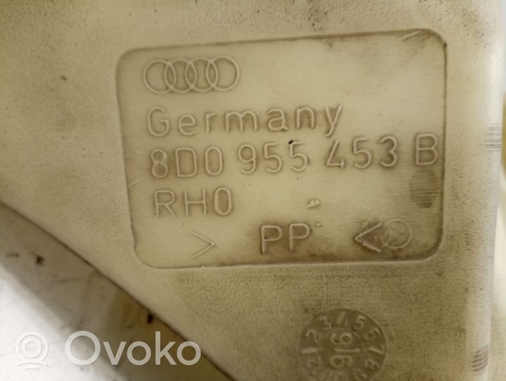 Audi A4 S4 B5 8D Zbiornik płynu do spryskiwaczy szyby przedniej / czołowej 