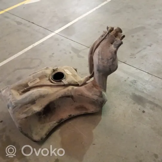 Audi A4 S4 B5 8D Vaso di espansione carburante 