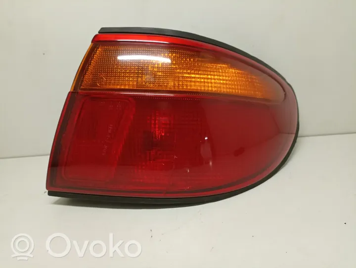 Mazda Xedos 9 Lampy tylnej klapy bagażnika 