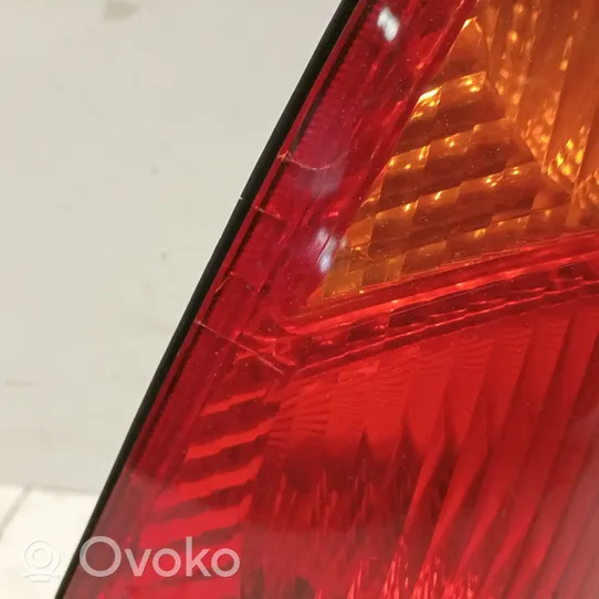 Ford Focus Lampy tylnej klapy bagażnika 