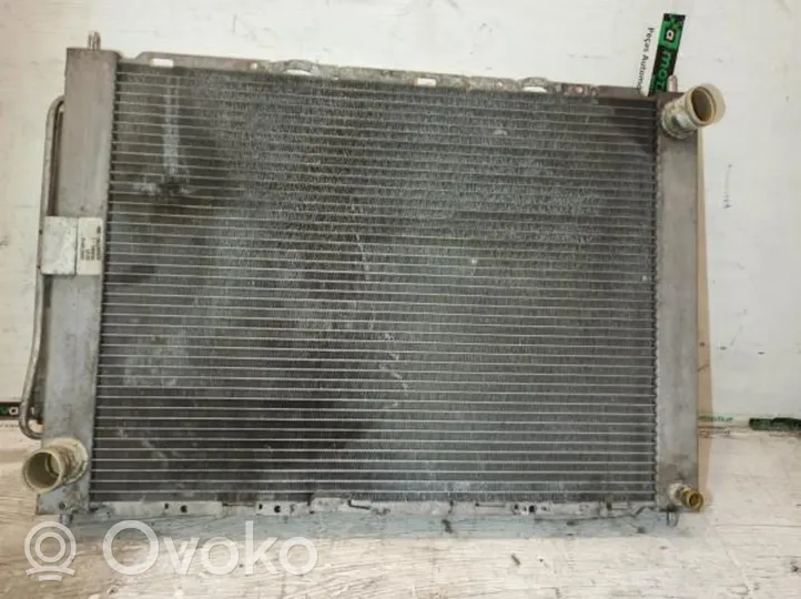 Renault Clio III Radiateur de refroidissement 