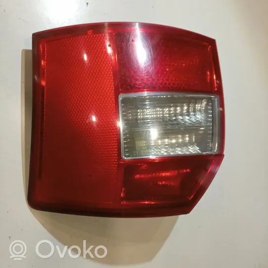 Audi A4 S4 B6 8E 8H Lampy tylnej klapy bagażnika 