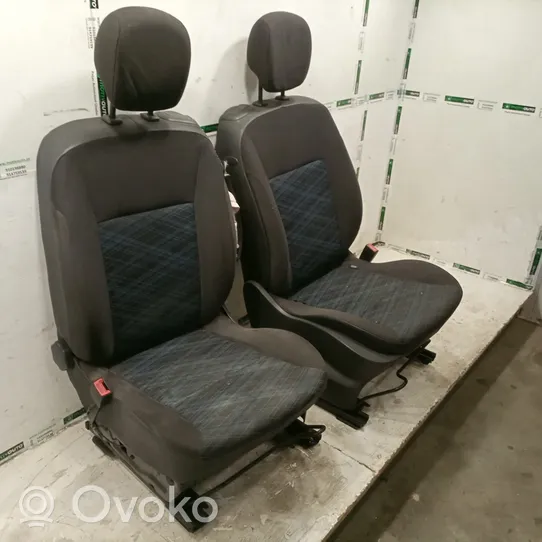 Renault Clio III Conjunto de molduras de la puertas y los asientos 