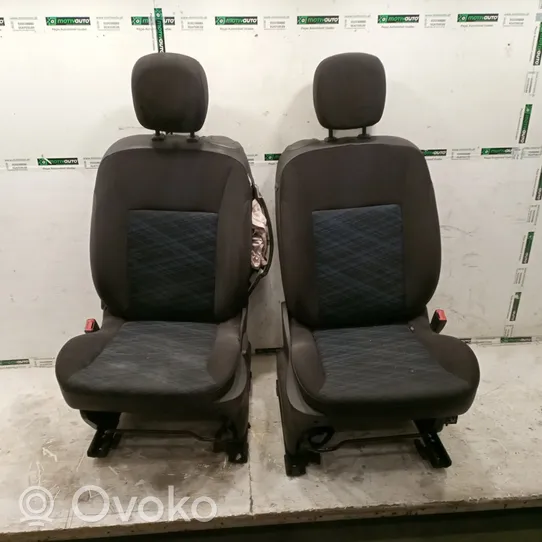 Renault Clio III Conjunto de molduras de la puertas y los asientos 