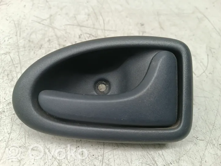 Renault Clio II Front door card panel trim 