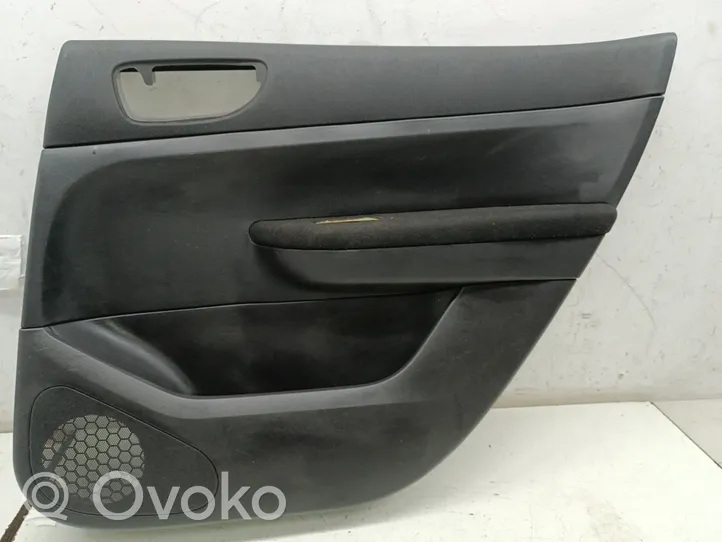 Peugeot 307 Takaoven verhoilu 