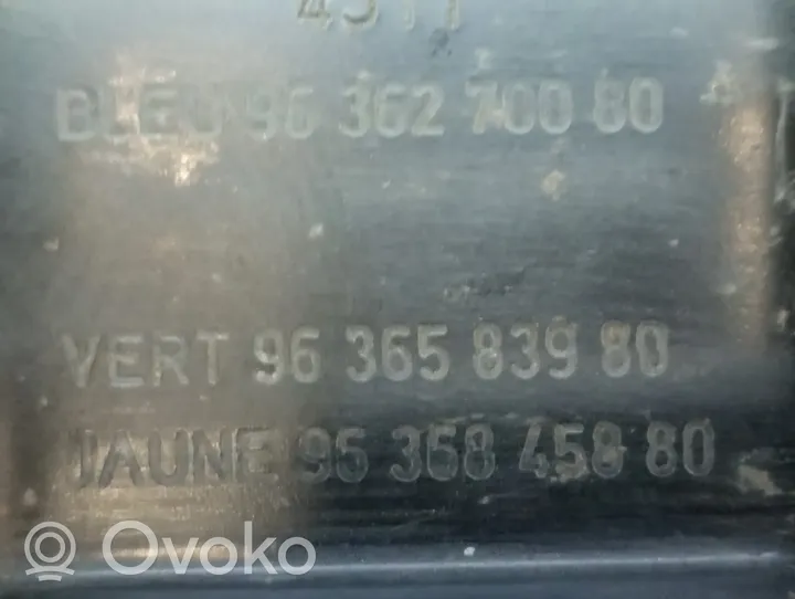 Peugeot 308 Moottorin kiinnikekorvake 