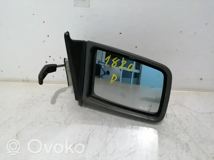 Opel Kadett E Etuoven sähköinen sivupeili 