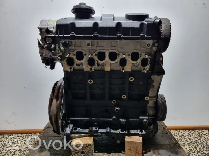 Volkswagen PASSAT B5.5 Motor 