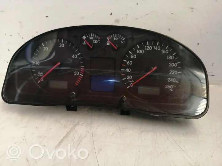 Volkswagen PASSAT B5.5 Speedometer (instrument cluster) 