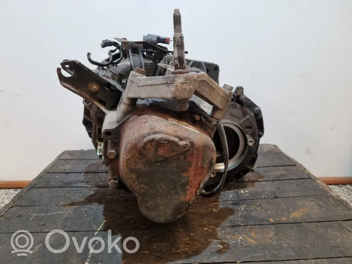 Renault Clio II Manual 5 speed gearbox 