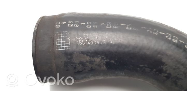 Audi A6 S6 C5 4B Interkūlera šļūtene (-es) / caurule (-es) 4B0145745A