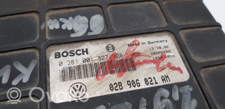 Volkswagen PASSAT B4 Dzinēja vadības bloks 028906021AM