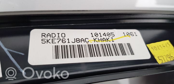 Dodge RAM Konsola środkowa / Radio / GPS 5KE761J8AC