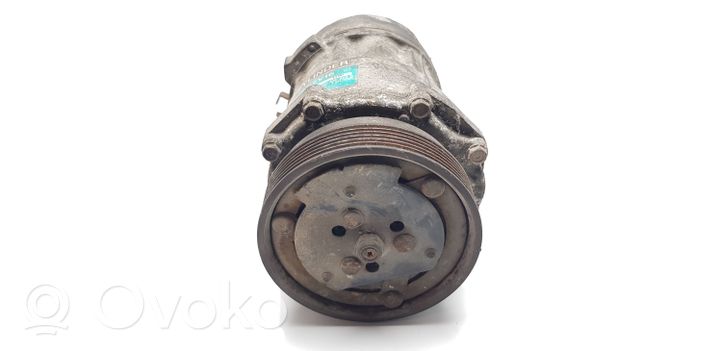 Volkswagen Golf III Compressore aria condizionata (A/C) (pompa) 1H0820803D