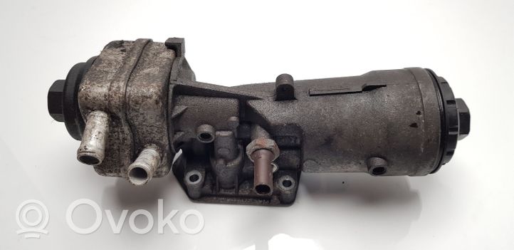 Volkswagen Golf V Support de filtre à huile 045115389J