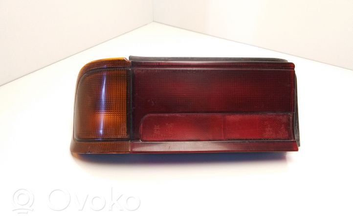 Mitsubishi Colt Luci posteriori 0438557L