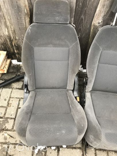 Ford Galaxy Set interni 