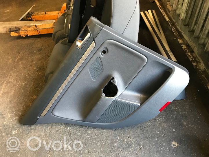 Volkswagen Golf V Tapicerka / Komplet 