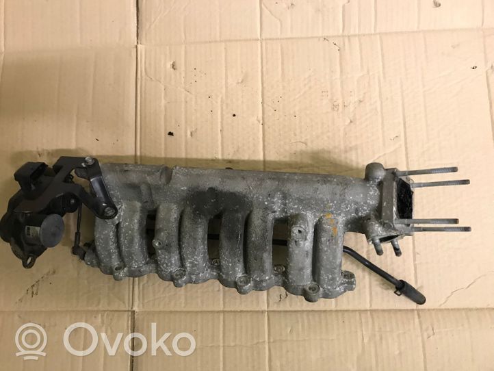 KIA Ceed Kolektor wydechowy 30004830