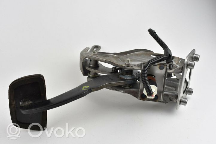 Toyota Land Cruiser (J150) Brake pedal 4711060330