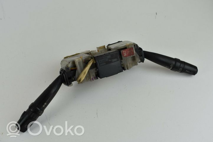 Toyota Land Cruiser (J120) Leva/interruttore dell’indicatore di direzione e tergicristallo 843106B070