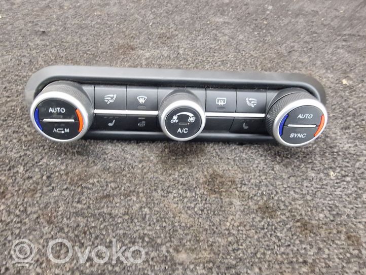 Alfa Romeo Stelvio Climate control unit 01561390670