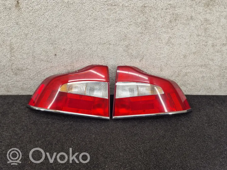 Volvo S80 Lampy tylne / Komplet 30790527