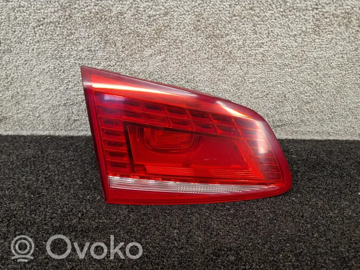 Volkswagen PASSAT B7 Luci posteriori del portellone del bagagliaio 3AF945307B