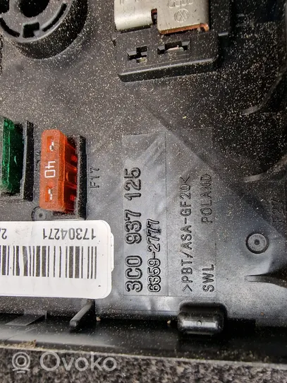 Volkswagen PASSAT B7 Fuse module 3C0937125