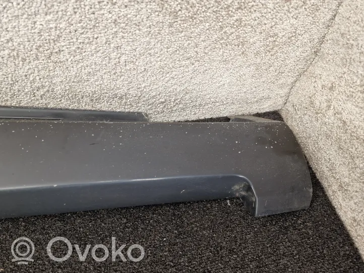 Volkswagen PASSAT B7 Sill 