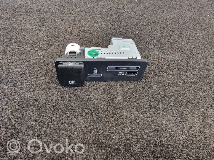 Land Rover Range Rover Velar Connecteur/prise USB FW9319E110AD