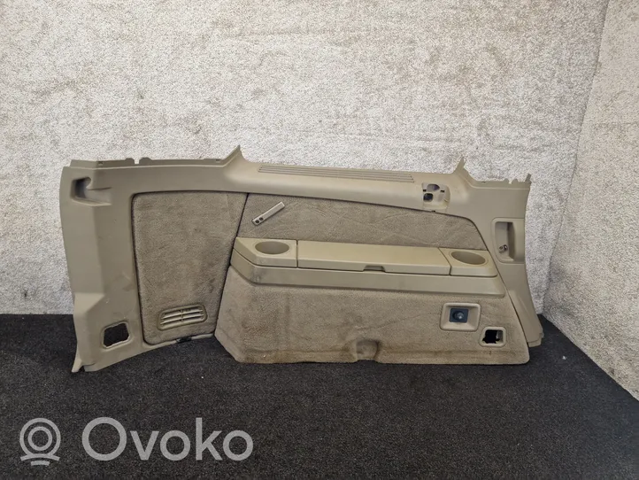 Volvo XC90 Boczek / Tapicerka / bagażnika 39889856