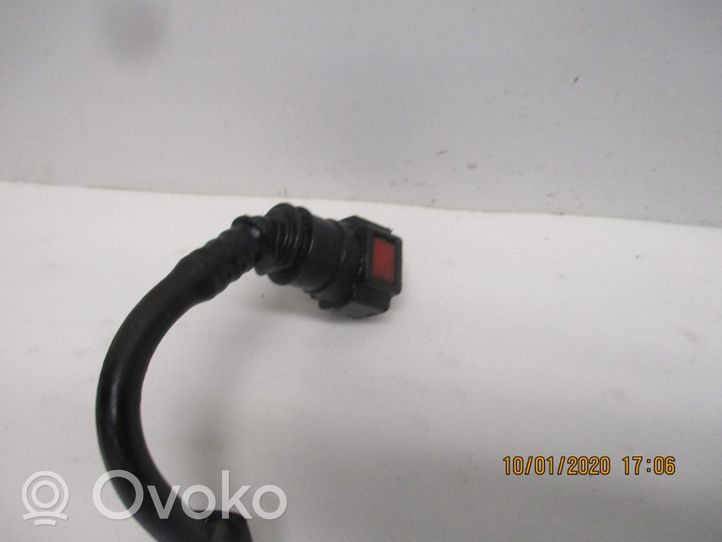 Opel Vivaro Tuyau d'alimentation conduite de carburant 